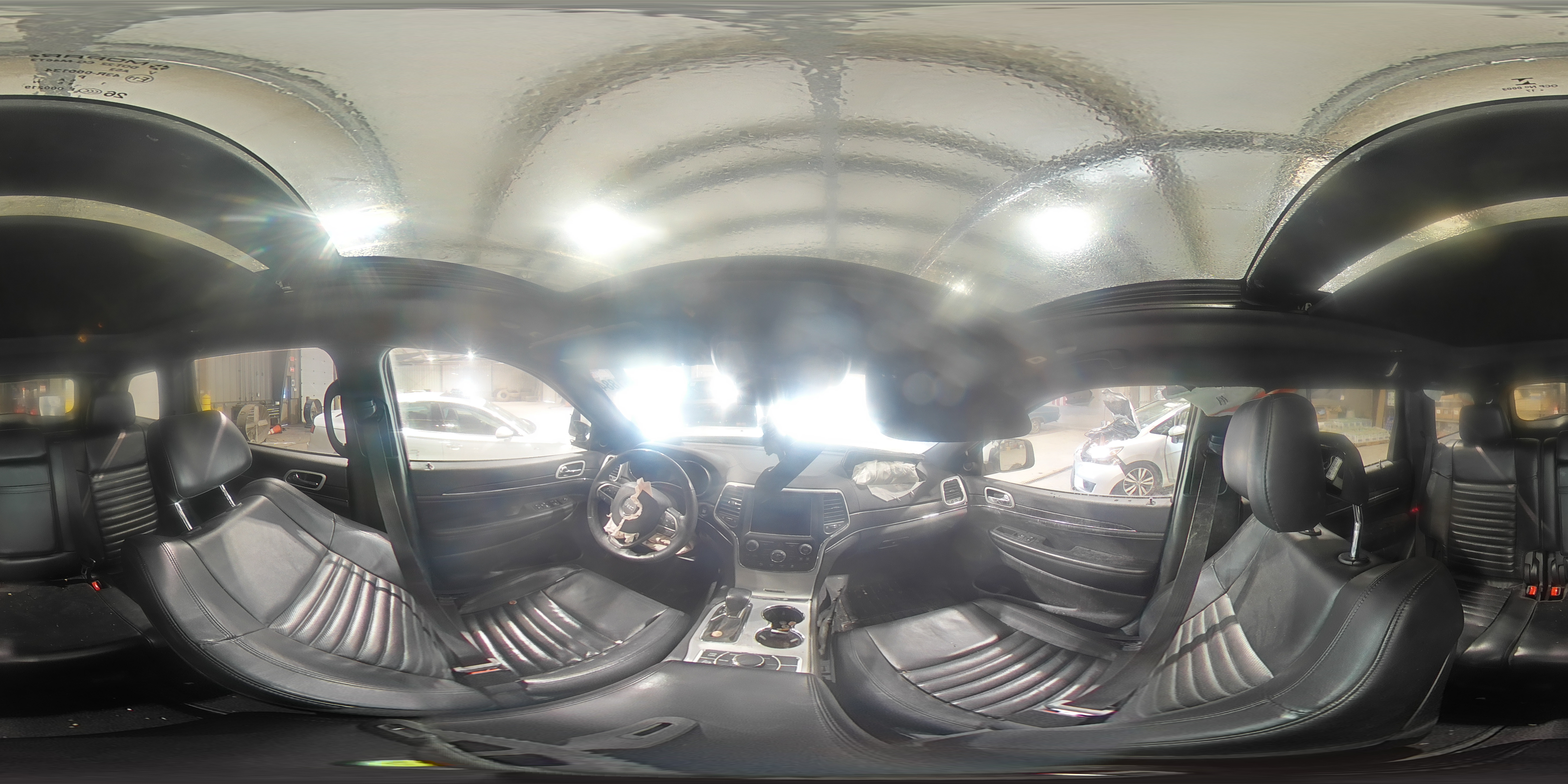 2018 Jeep Grand Cherokee - Image 13