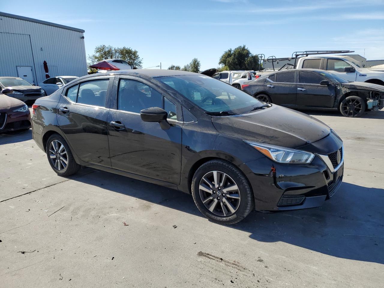 2021 Nissan Versa - Image 4