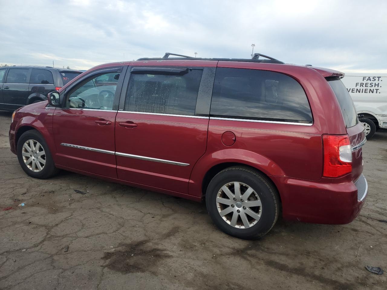 2014 Chrysler Town & Country - Image 2