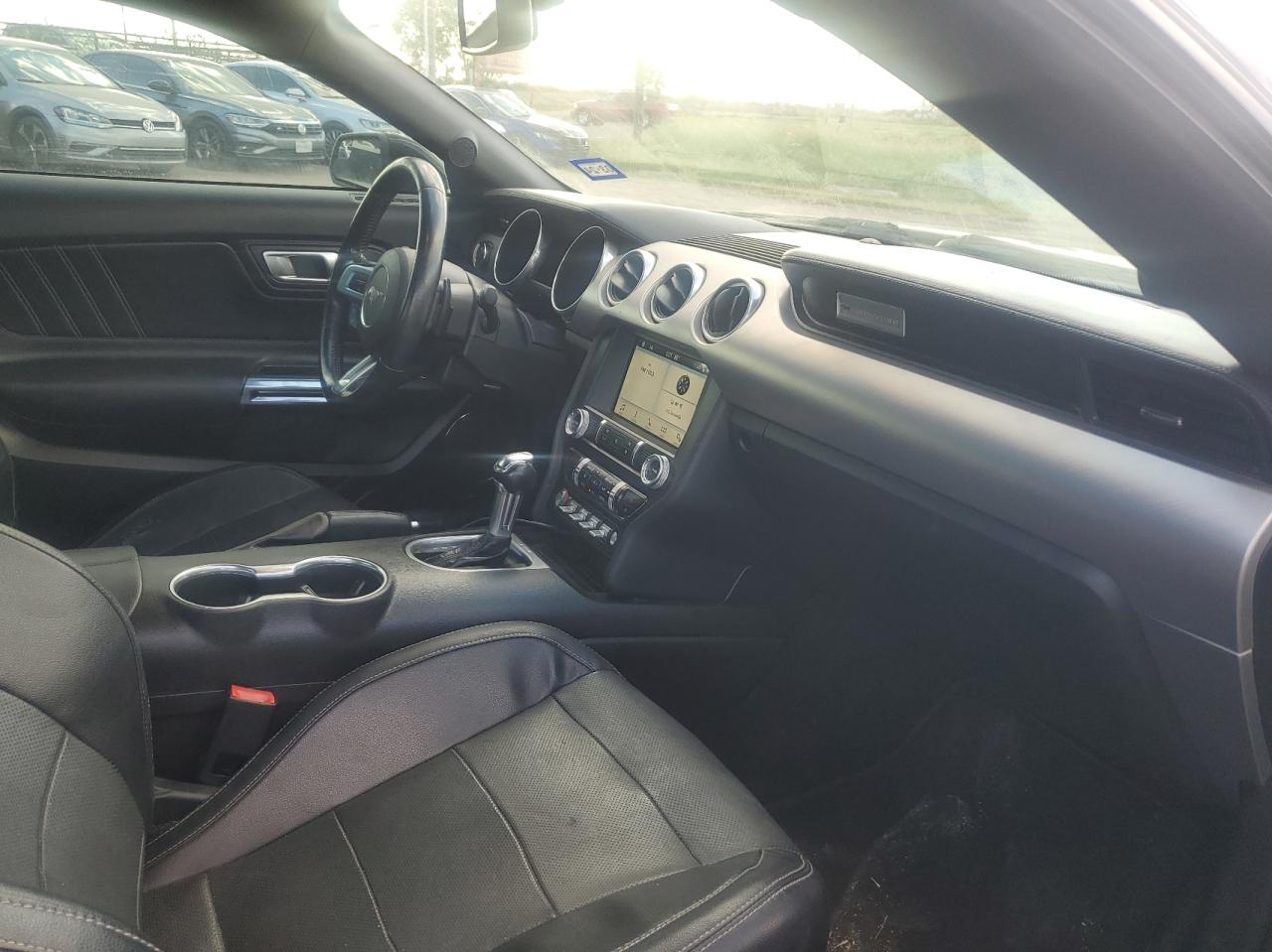 2019 Ford Mustang - Image 5