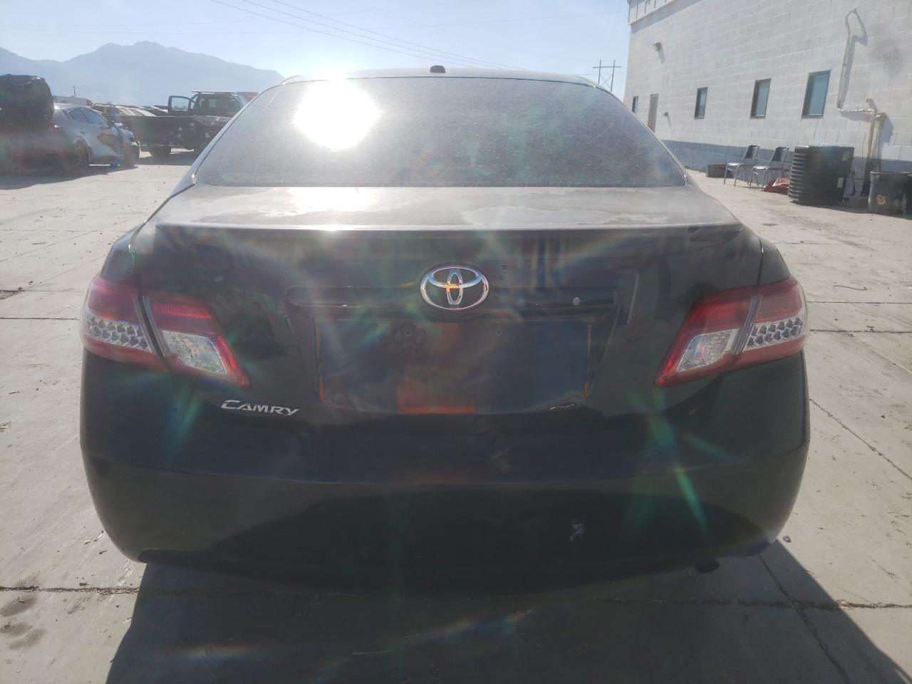 2011 Toyota Camry - Image 6