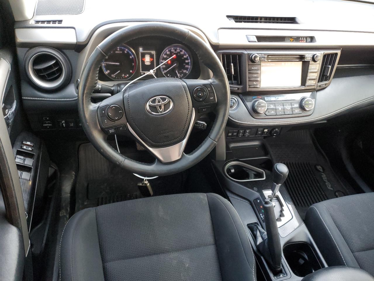 2T3RFREVXJW702936 2018 Toyota Rav4 Adventure