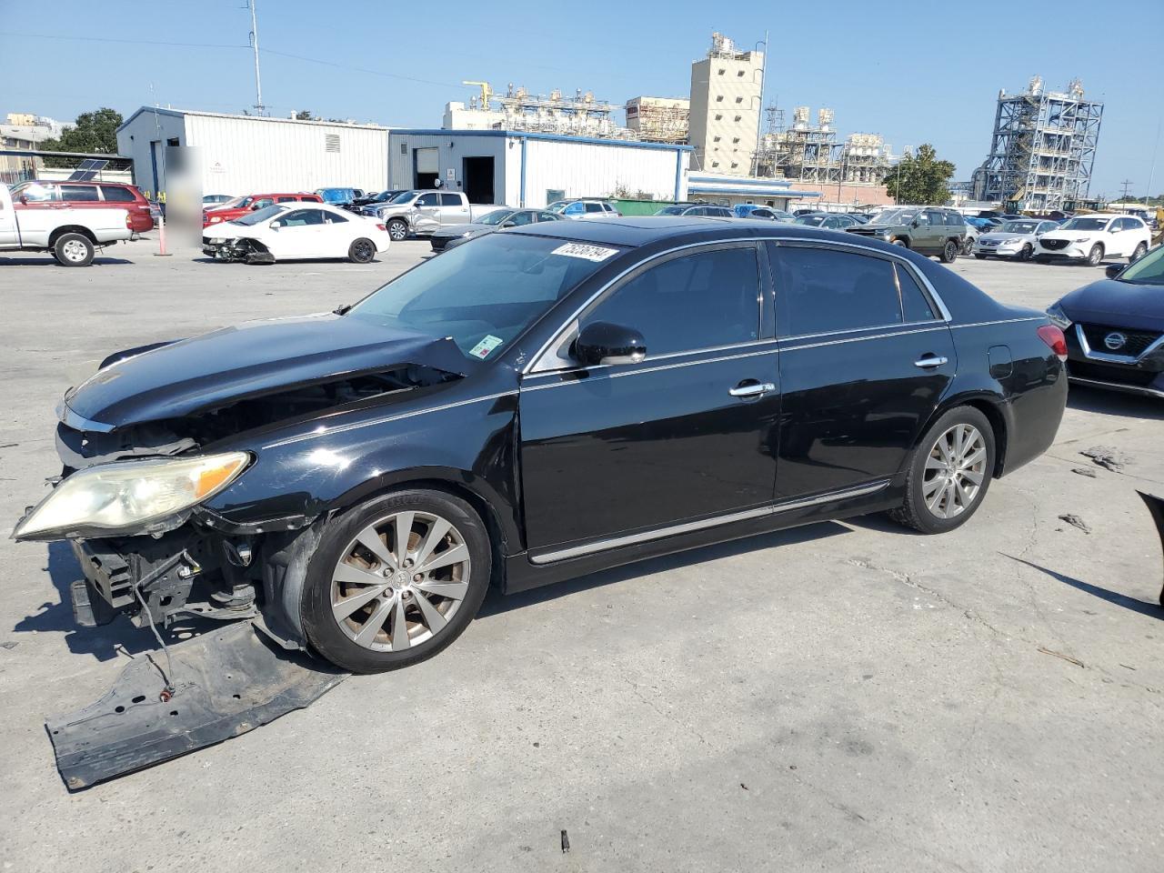 2012 Toyota Avalon - Image 1