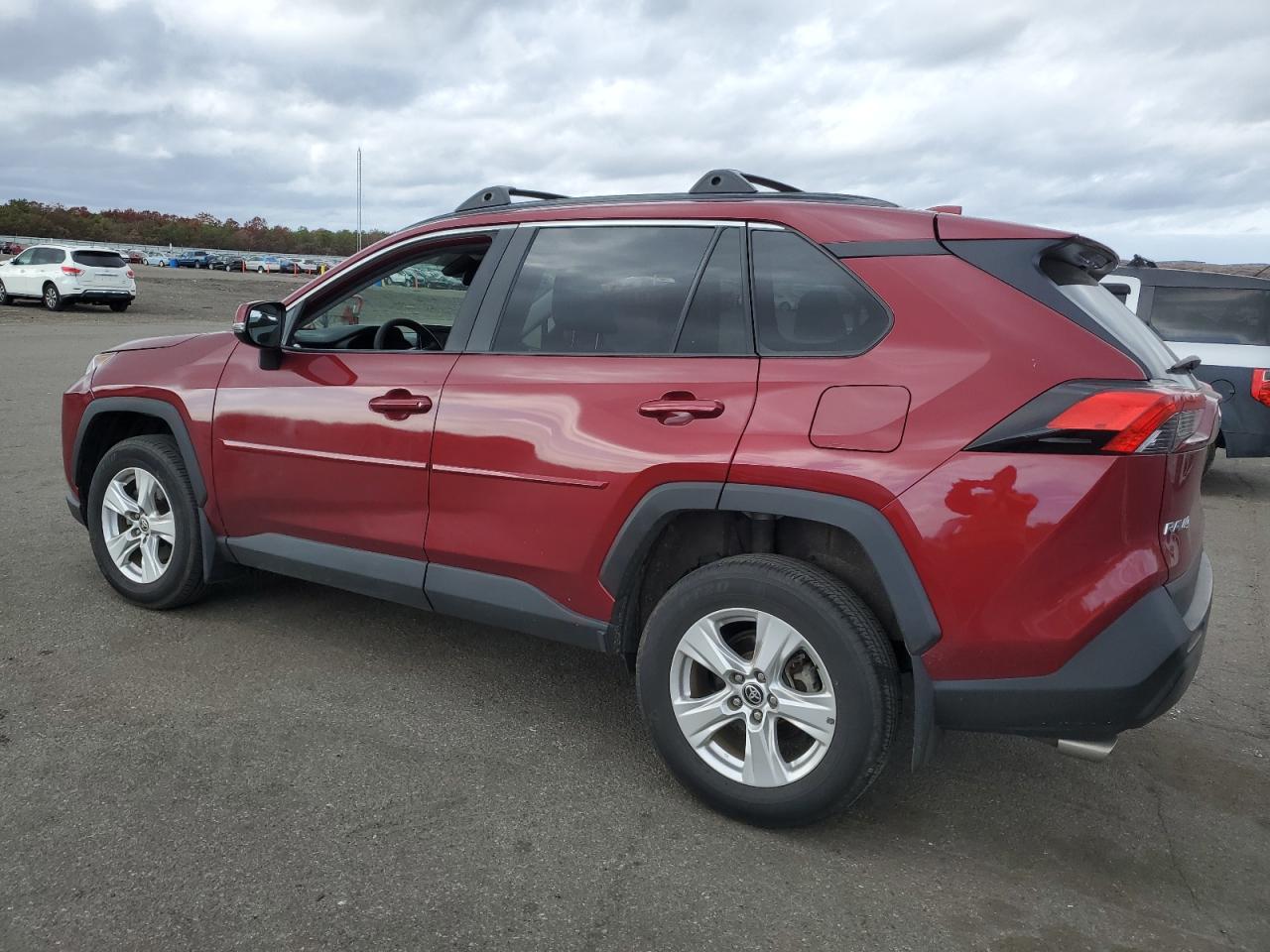 2021 Toyota RAV 4 - Image 2