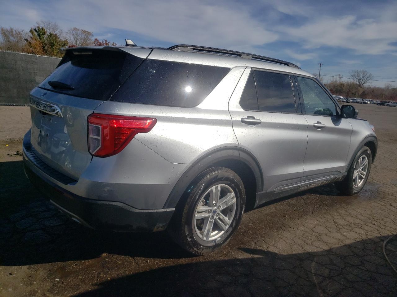 VIN 1FMSK7DH3RGA02952 2024 FORD EXPLORER no.3