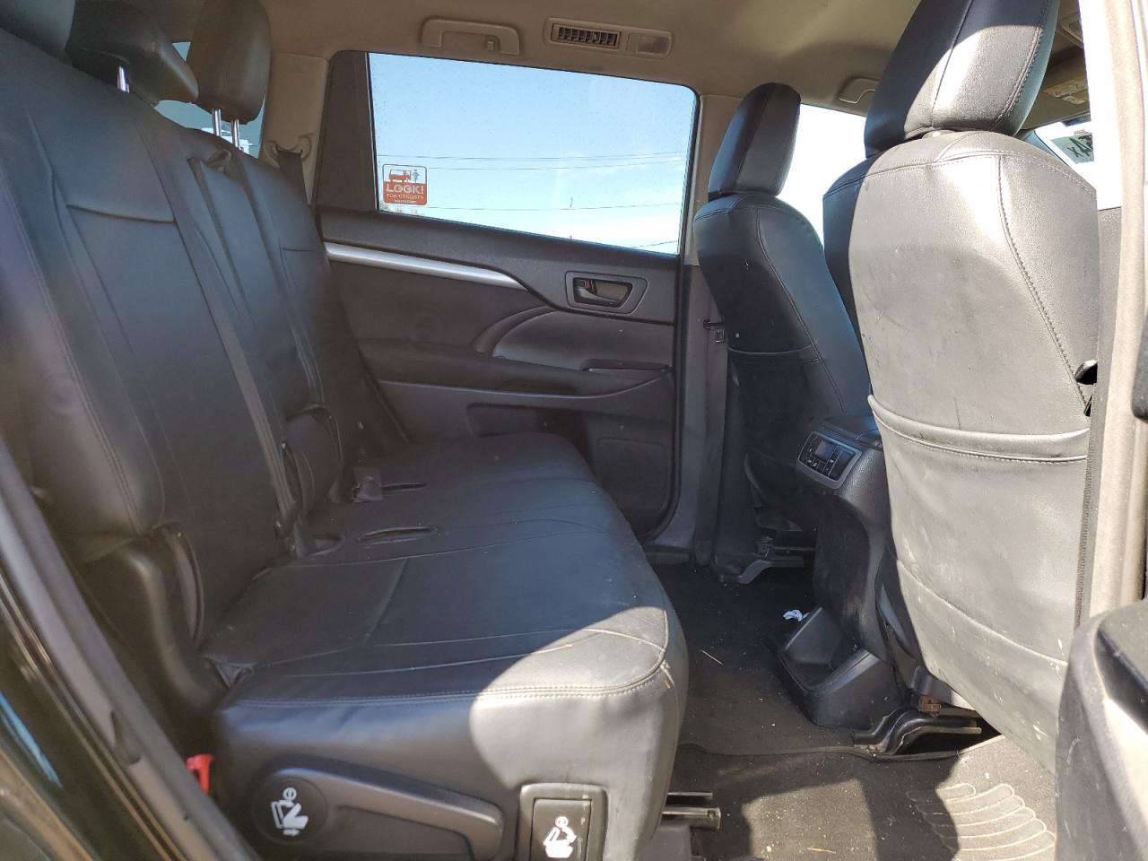 2017 Toyota Highlander Le VIN: 5TDBZRFH4HS377519 Lot: 76104354