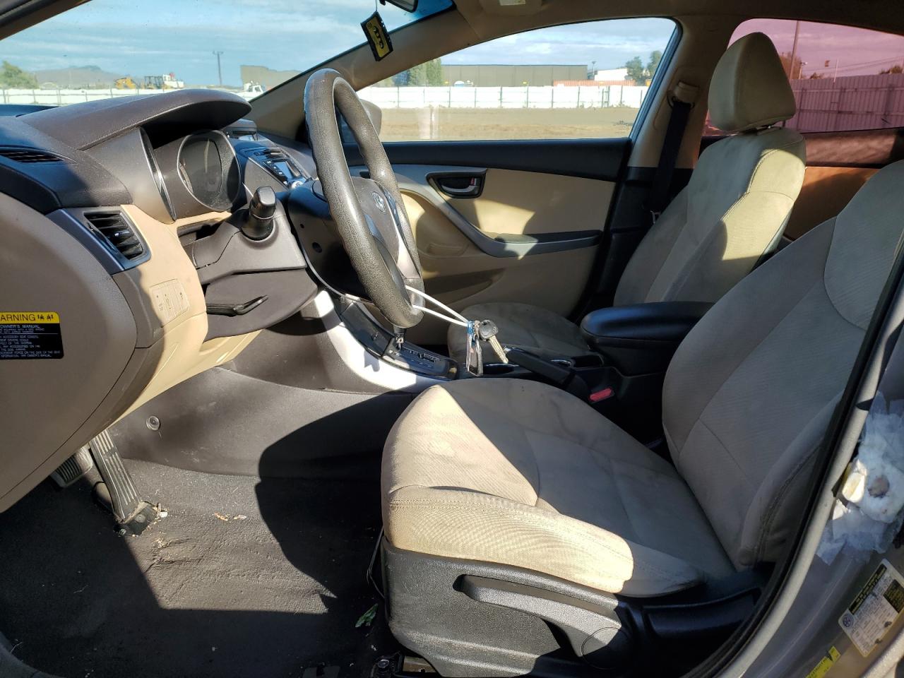 2013 Hyundai Elantra - Image 7