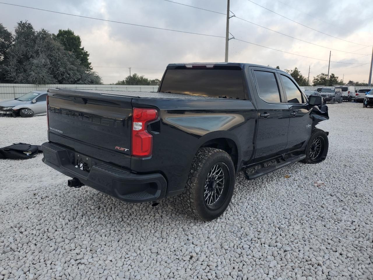 2020 Chevrolet Silverado - Image 3