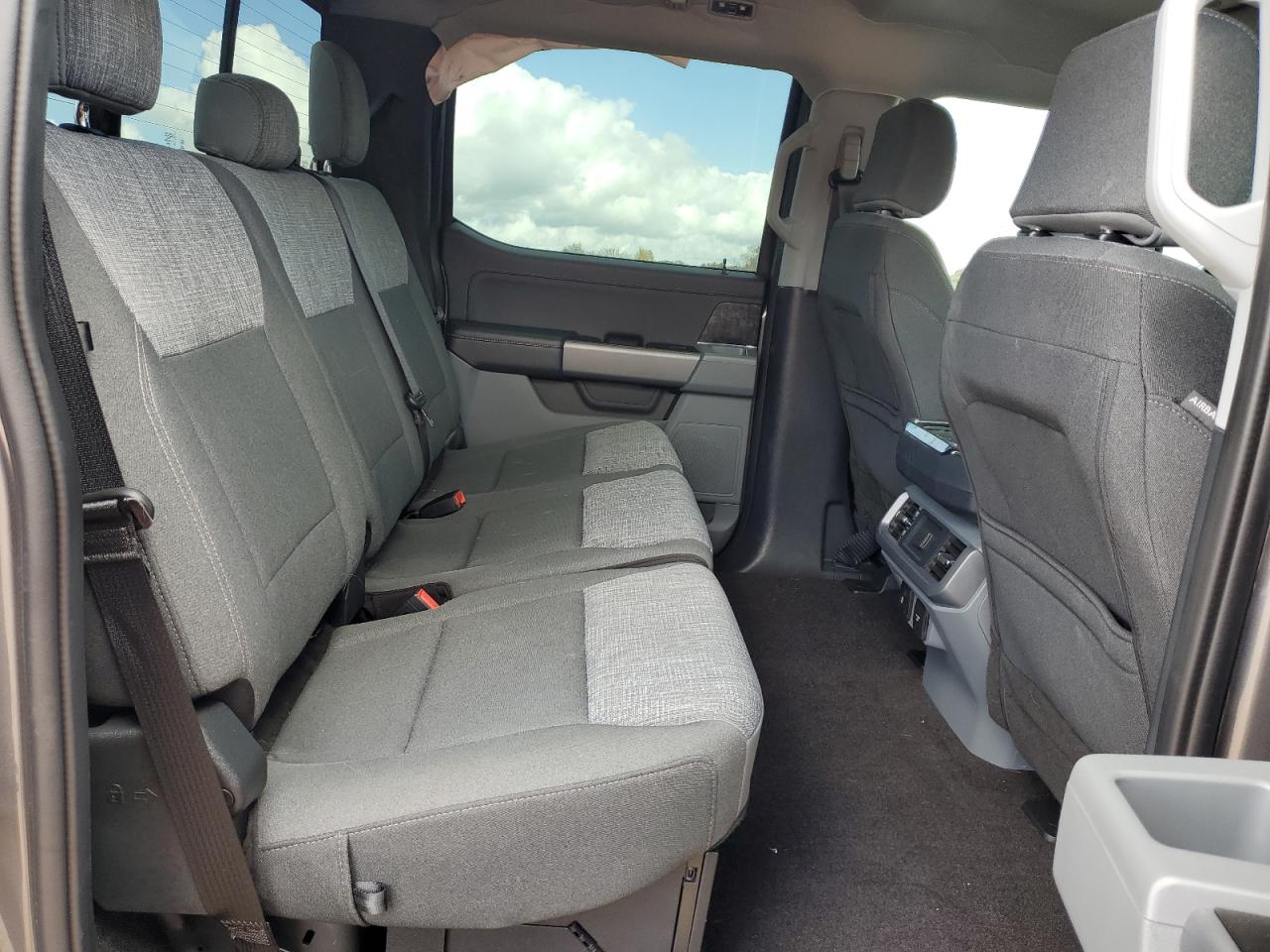 2022 Ford F-150 - Image 10