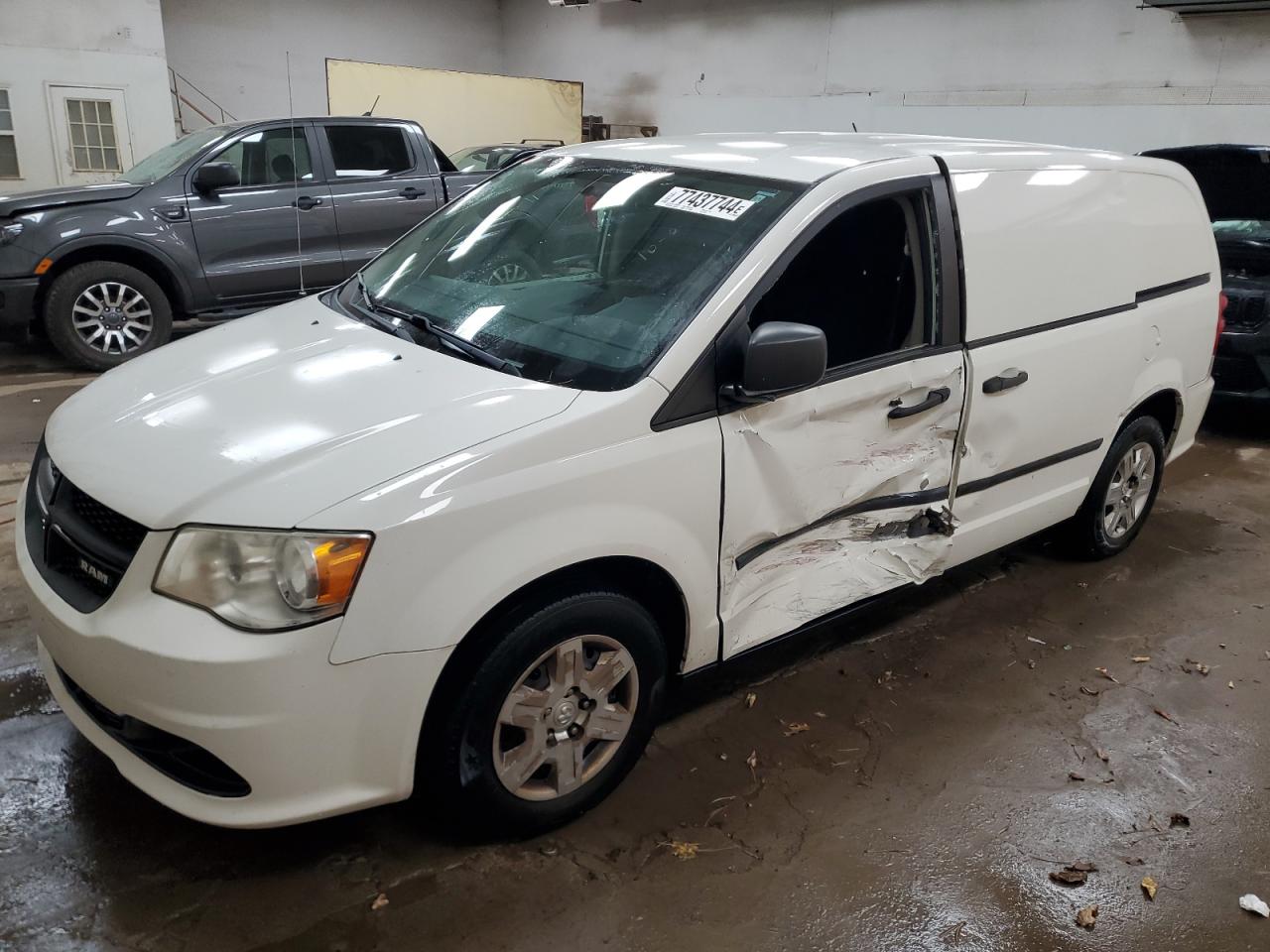 2012 Dodge Caravan - Image 1