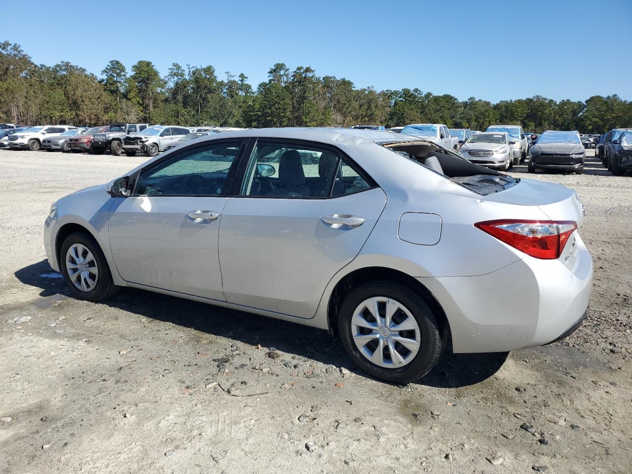 2015 Toyota Corolla - Image 2