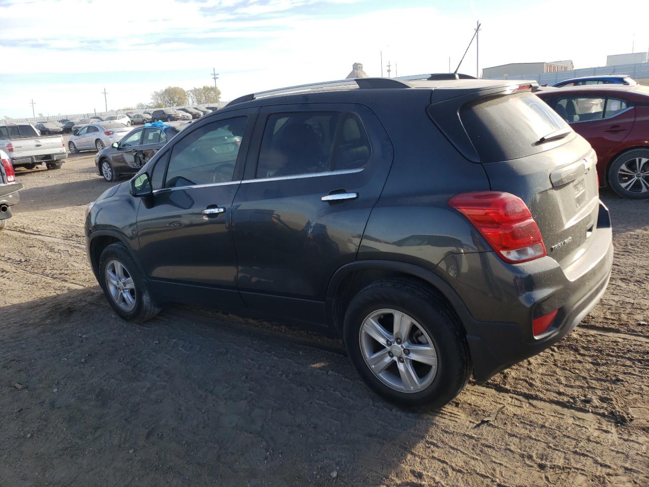 2020 Chevrolet Trax - Image 2
