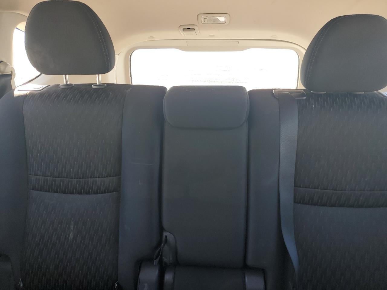 2020 Nissan Rogue - Image 10