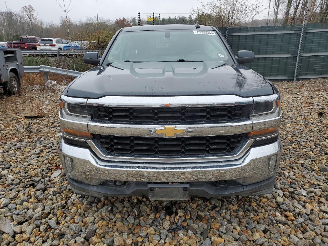 2017 Chevrolet Silverado - Image 5