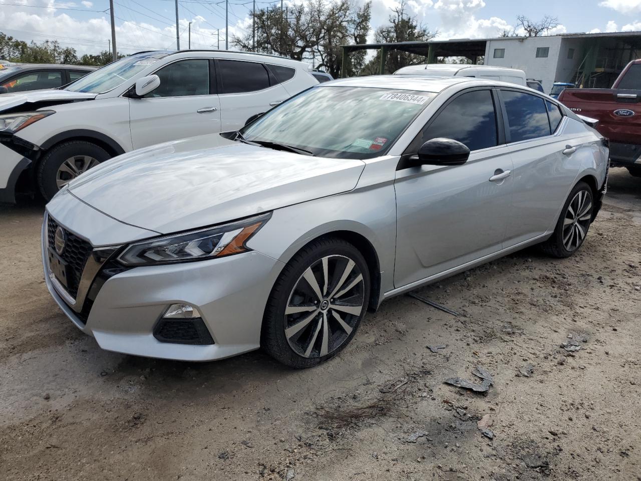 2020 Nissan Altima - Image 1