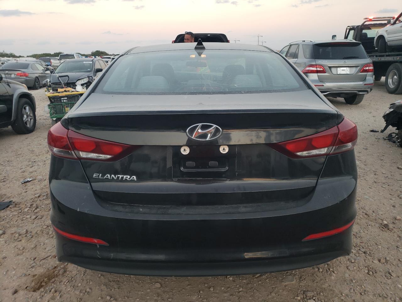 VIN 5NPD84LF2JH251589 2018 HYUNDAI ELANTRA no.6