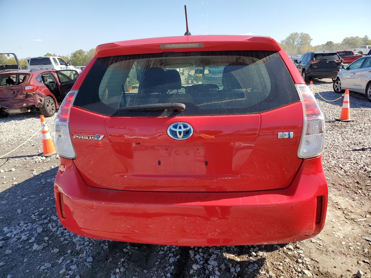 JTDZN3EU4HJ064960 2017 Toyota Prius V