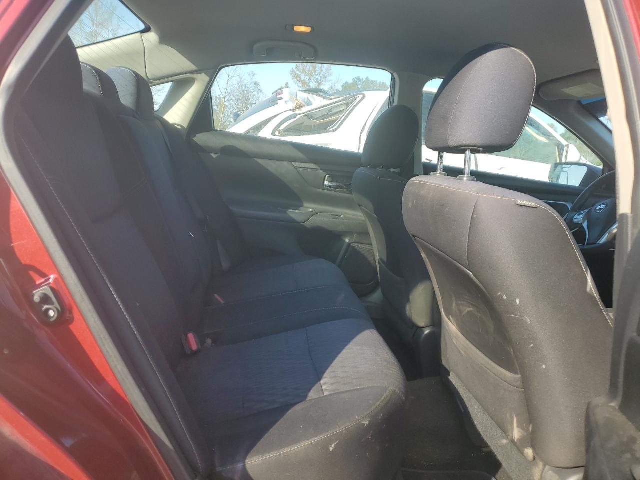 2016 Nissan Altima - Image 10