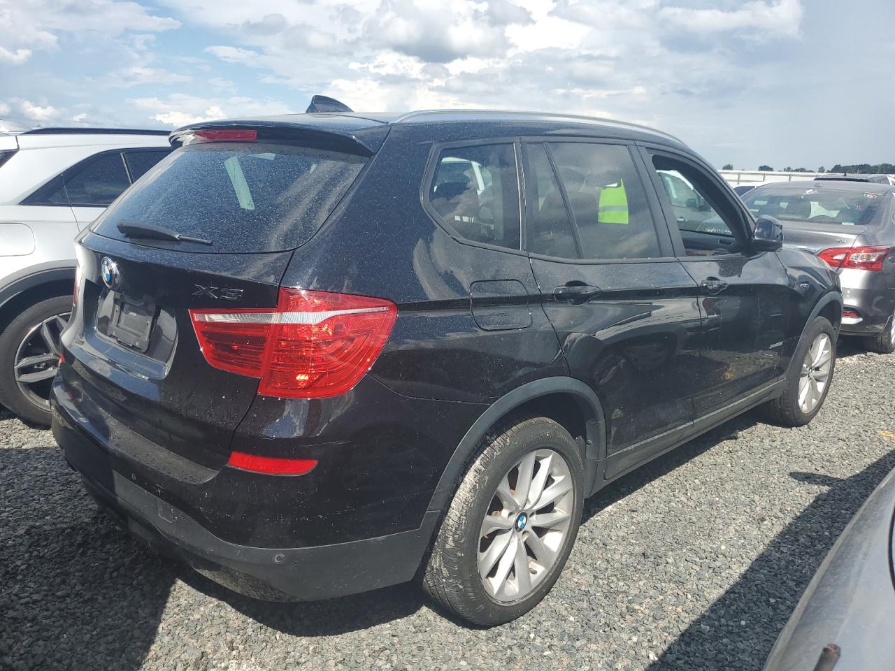 VIN 5UXWX9C57F0D50169 2015 BMW X3 no.3