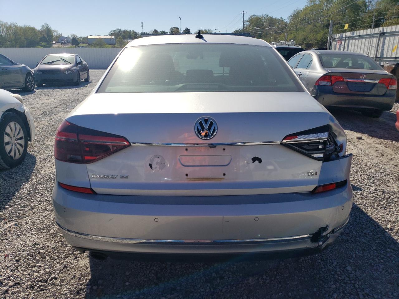 2018 Volkswagen Passat Se VIN: 1VWBA7A36JC051930 Lot: 74095124