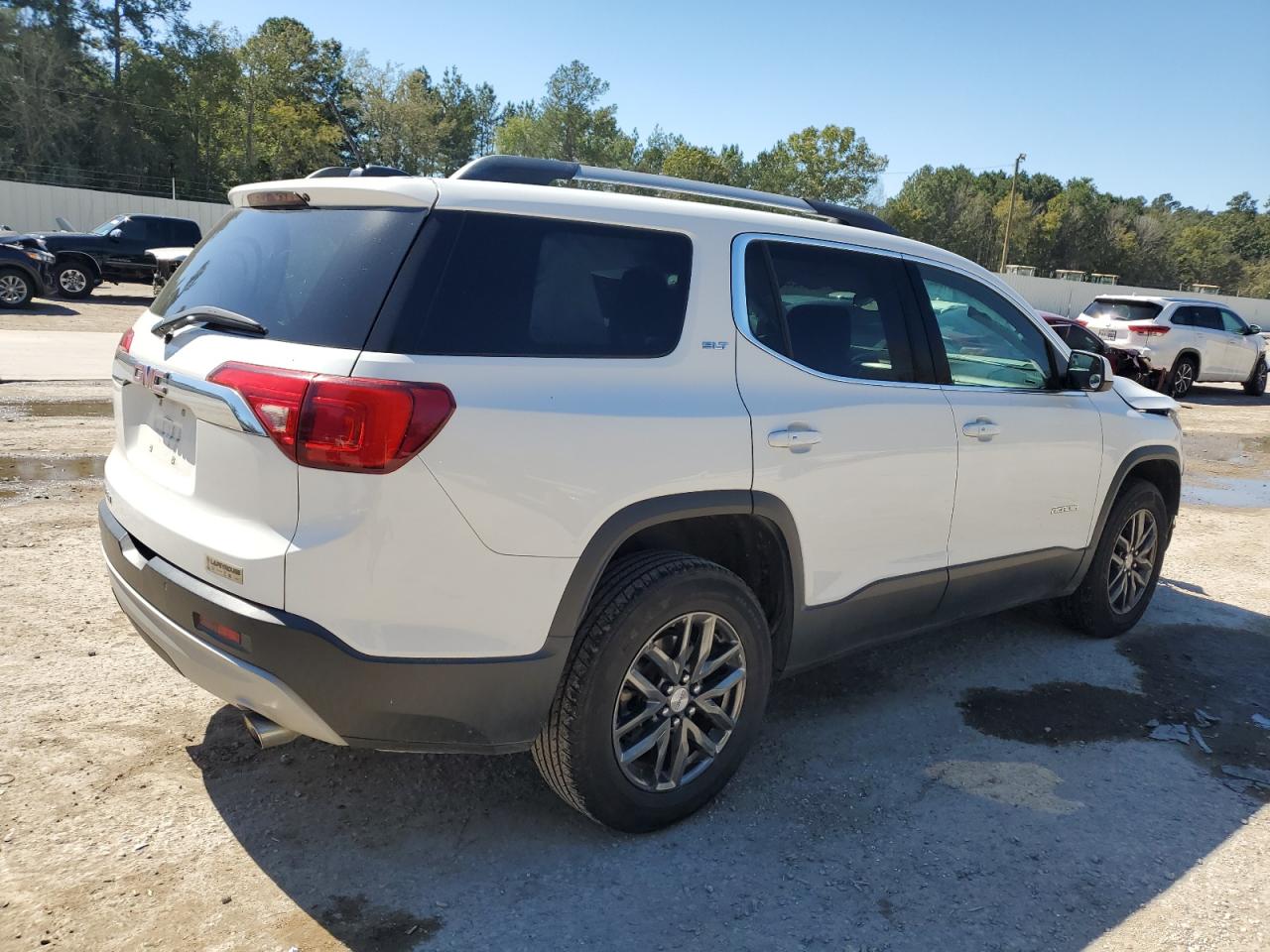 2019 GMC Acadia - Image 3