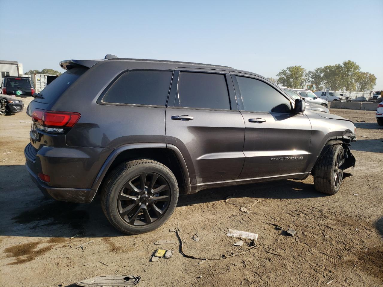 2019 Jeep Grand Cherokee - Image 3