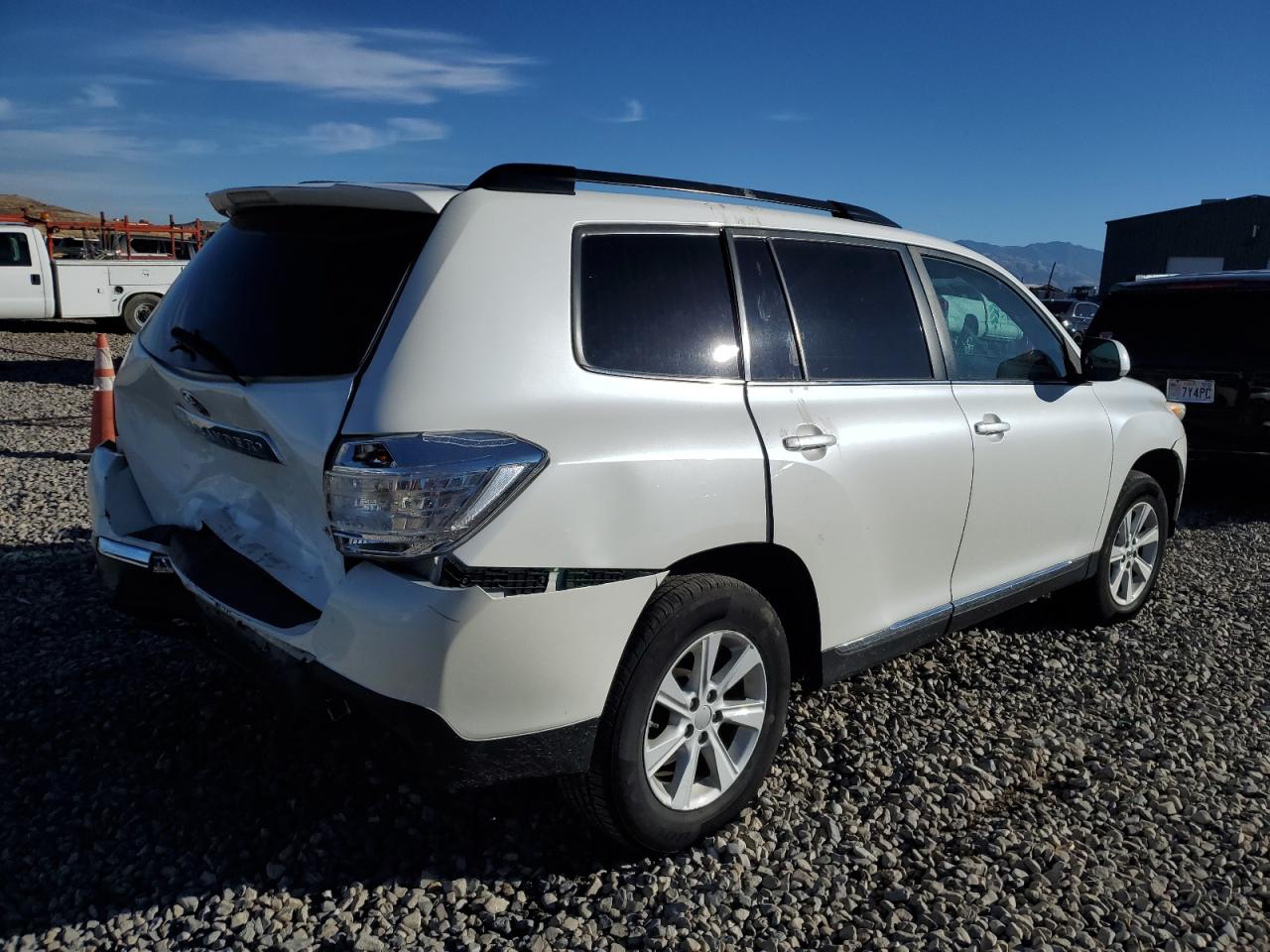 VIN 5TDBK3EH5DS258598 2013 TOYOTA HIGHLANDER no.3