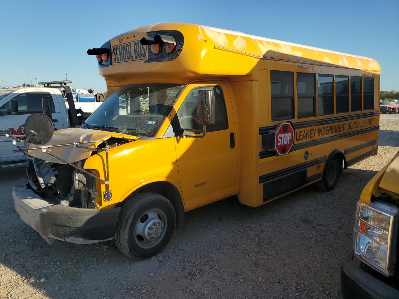 2015 Chevrolet Express - Image 1