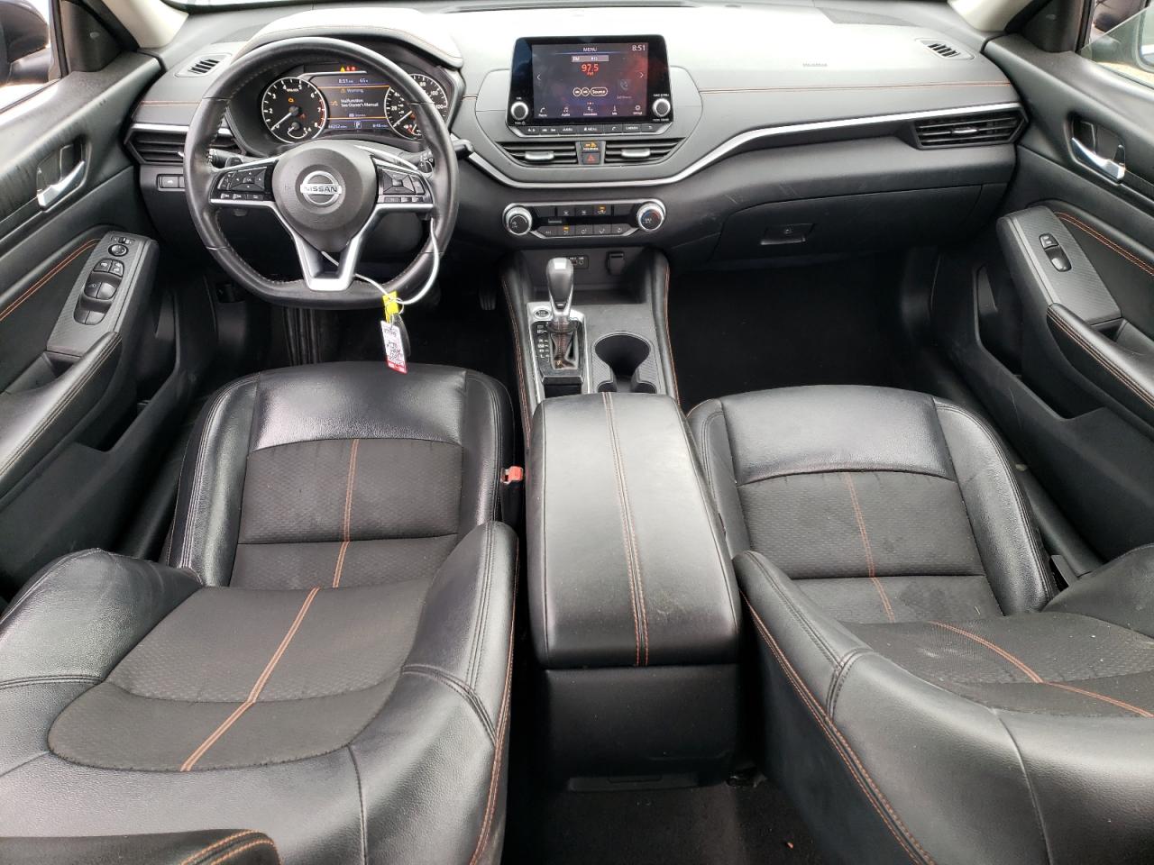 2021 Nissan Altima - Image 8