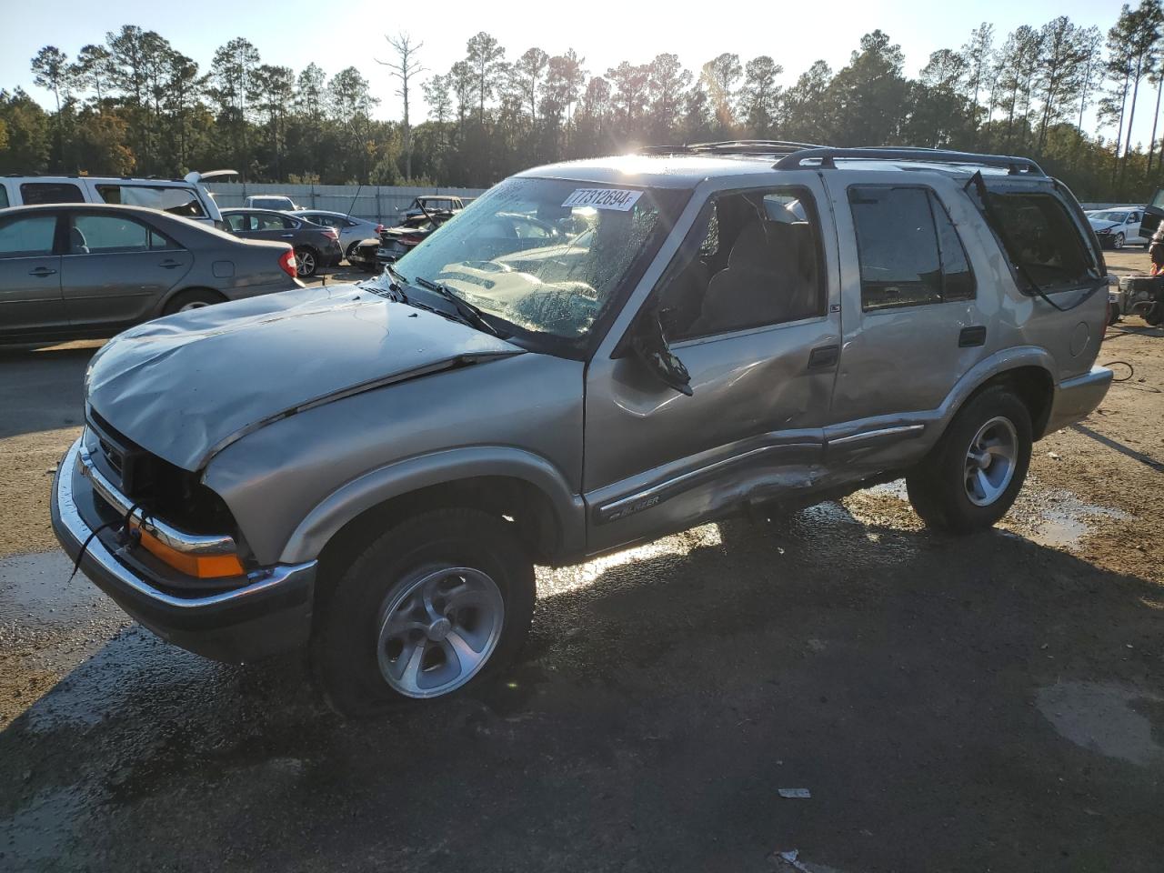 2001 Chevrolet Blazer - Image 1