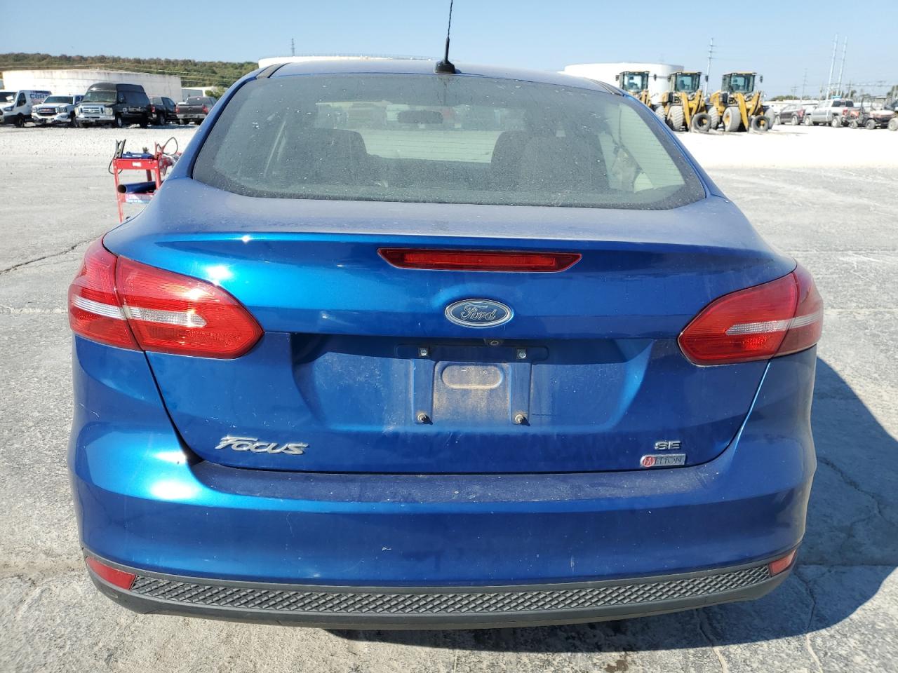 VIN 1FADP3F25JL311341 2018 FORD FOCUS no.6