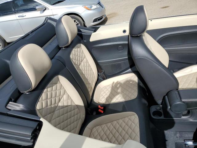 2019 VOLKSWAGEN BEETLE S