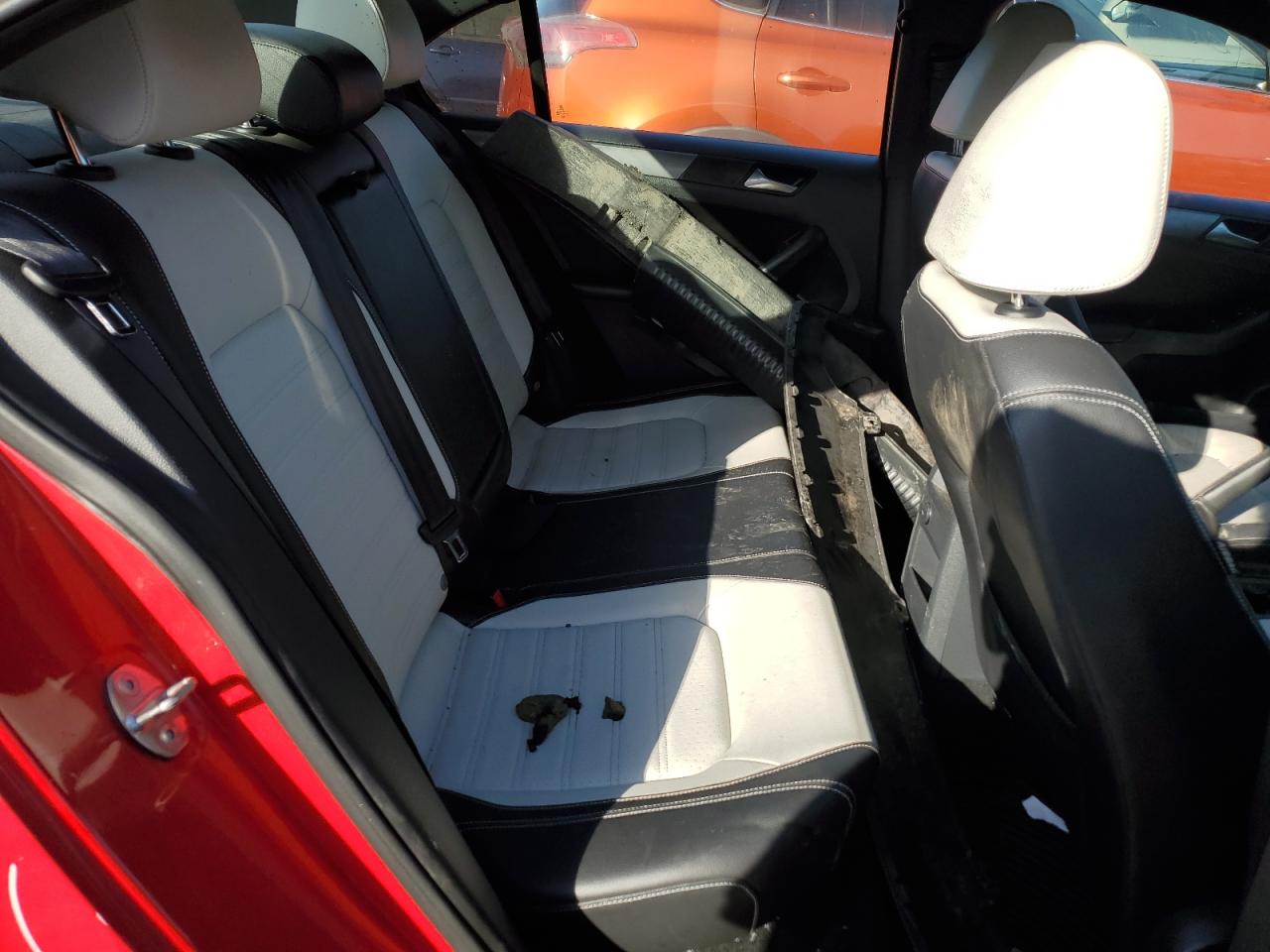2016 Volkswagen Jetta - Image 10