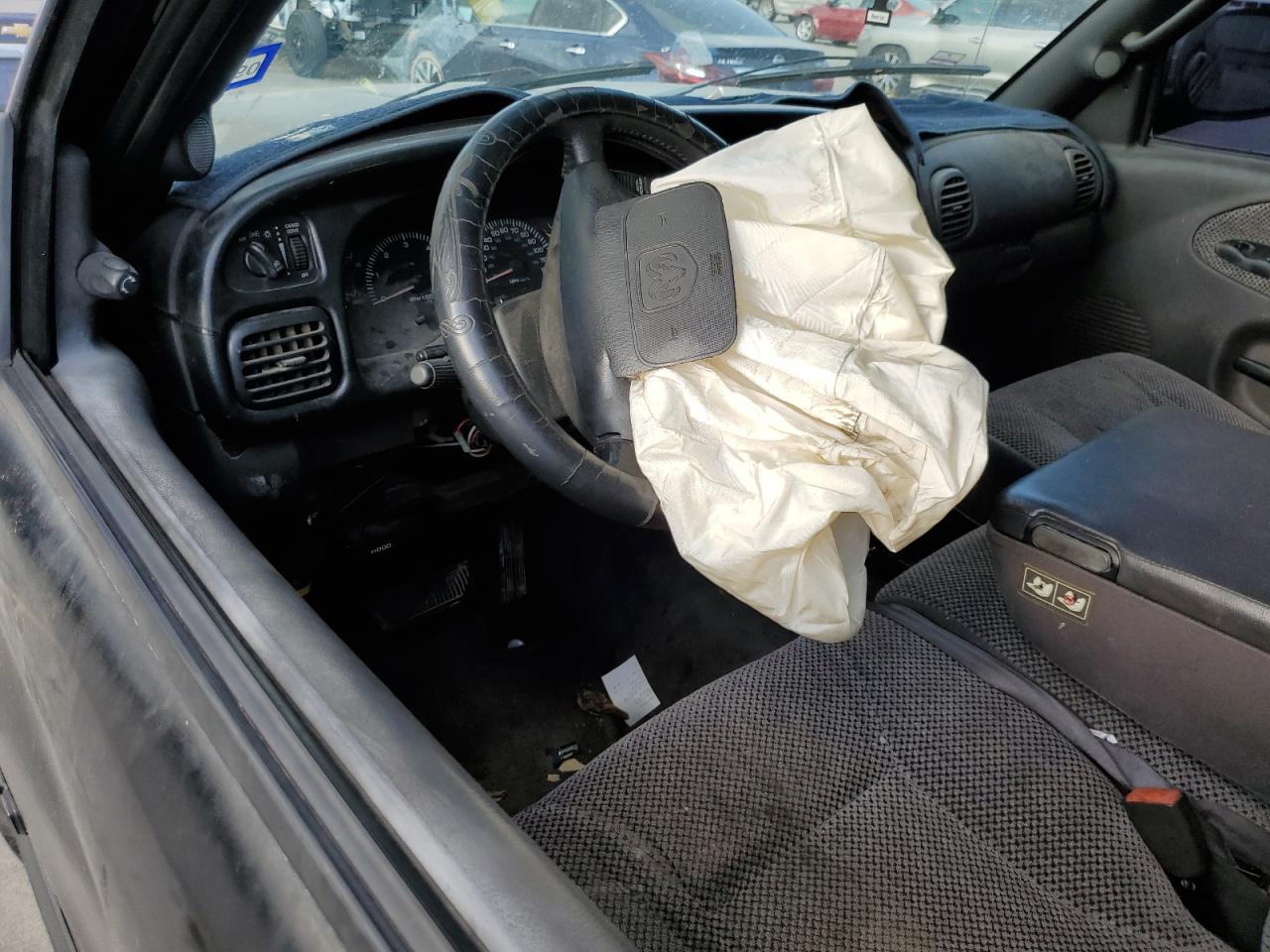 2000 Dodge Ram 1500 VIN: 3B7HC13YXYG104164 Lot: 45096325