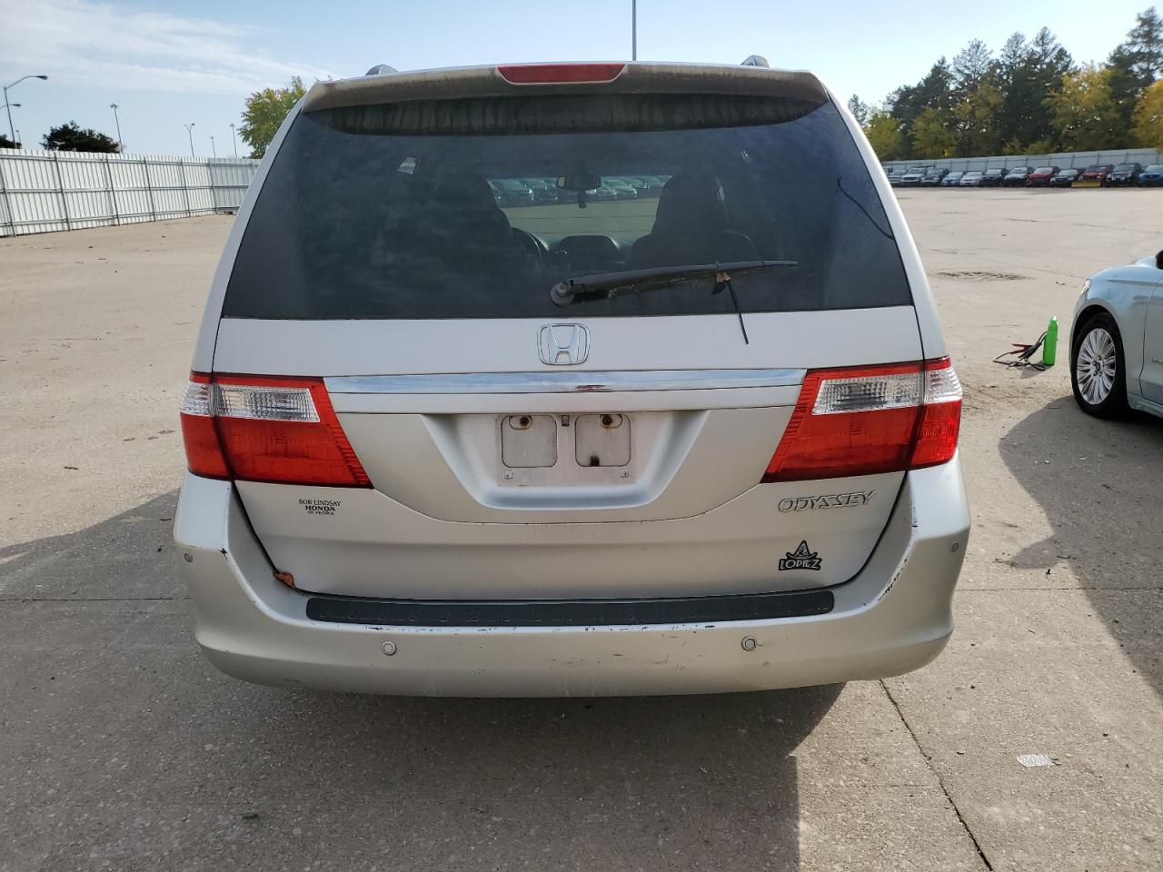 2005 Honda Odyssey Touring VIN: 5FNRL38835B050989 Lot: 77558294