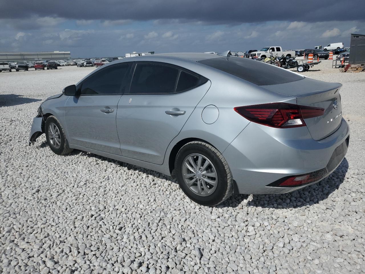 2020 Hyundai Elantra - Image 2