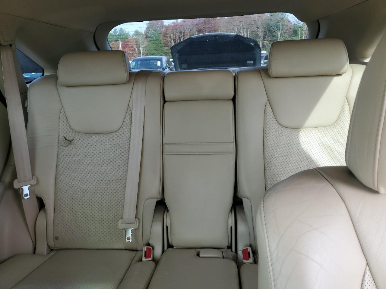 2010 Lexus RX - Image 10