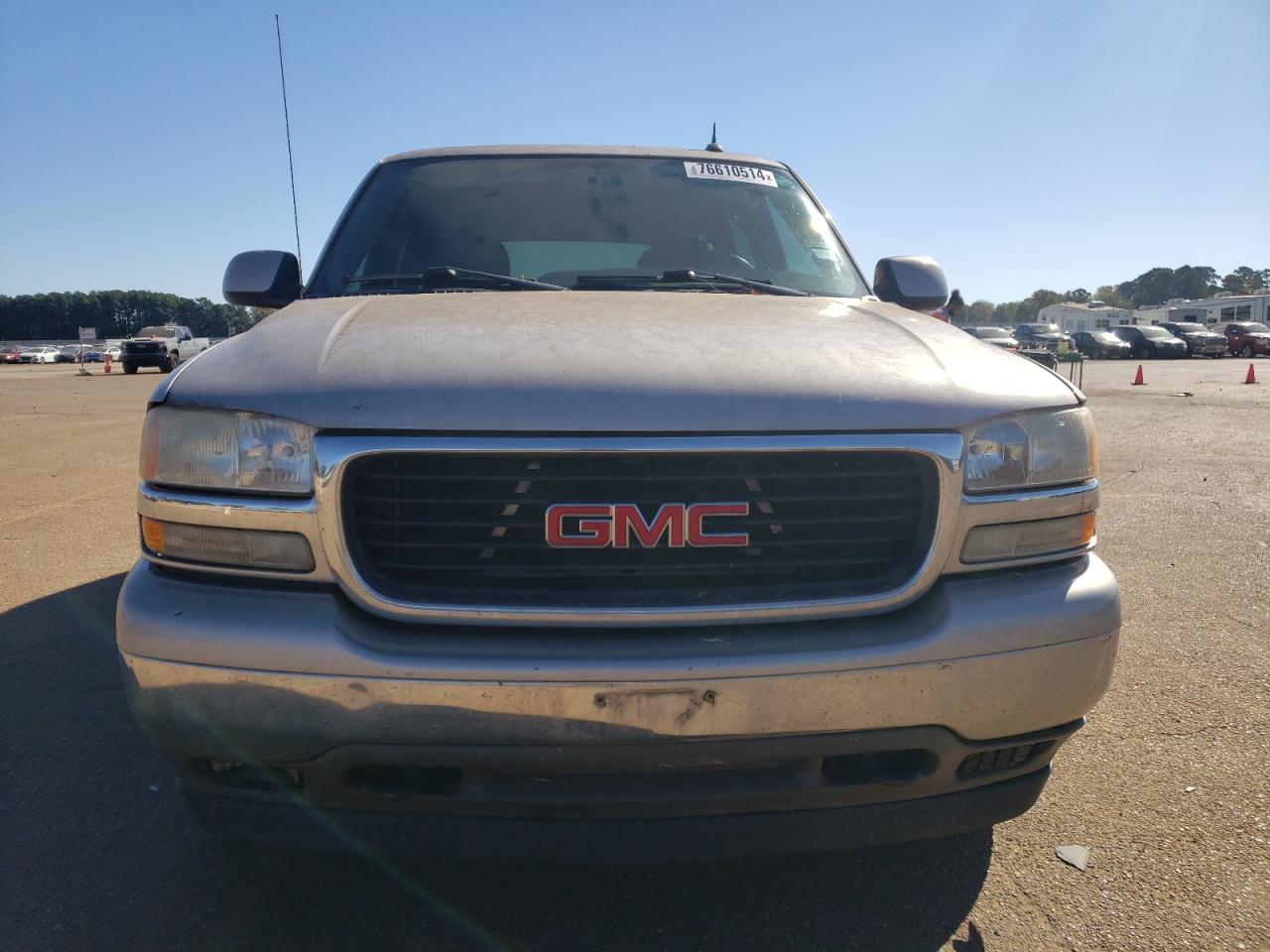 2005 GMC Yukon VIN: 1GKEC13V55R226911 Lot: 76610514