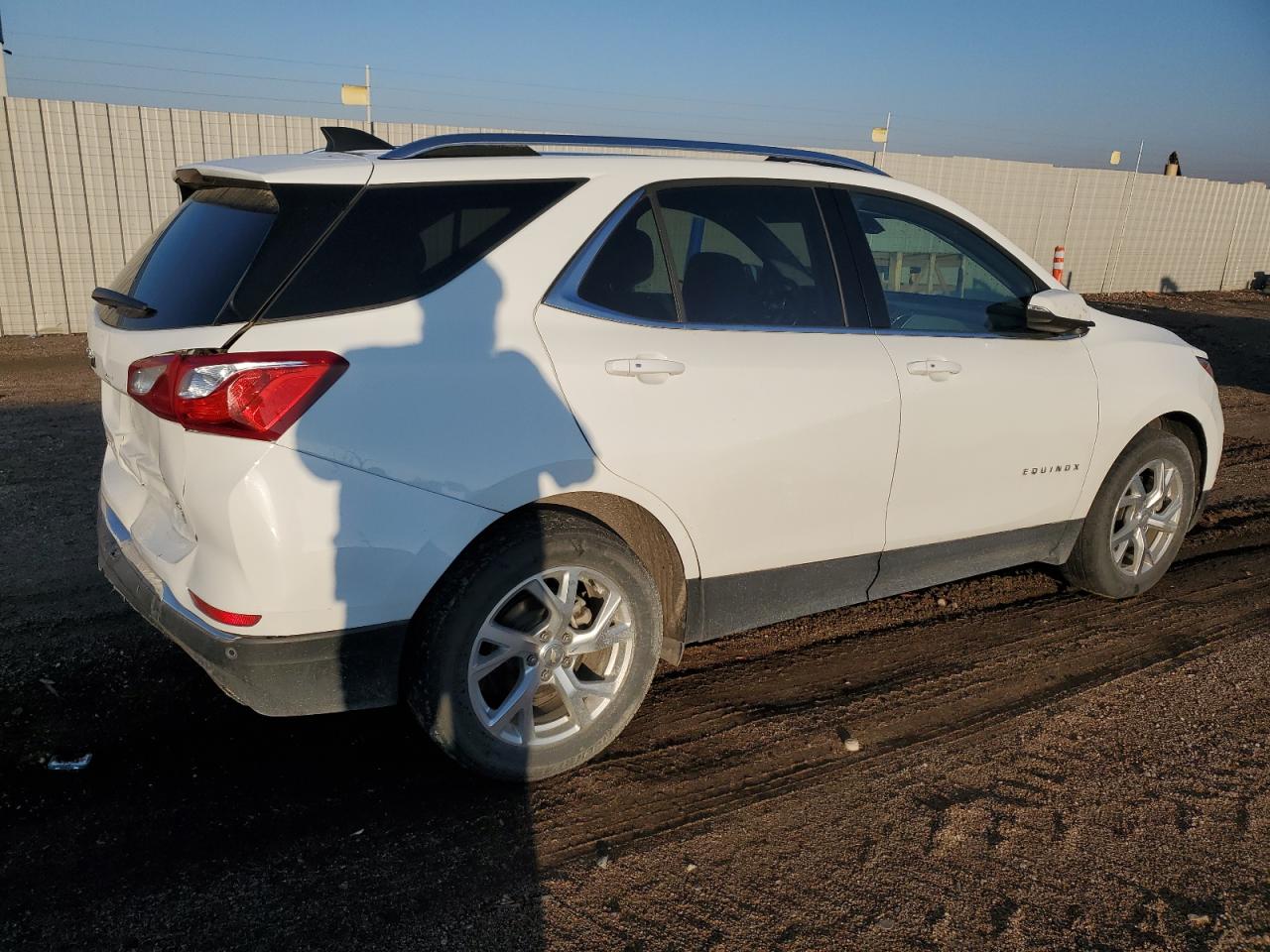2019 Chevrolet Equinox - Image 3