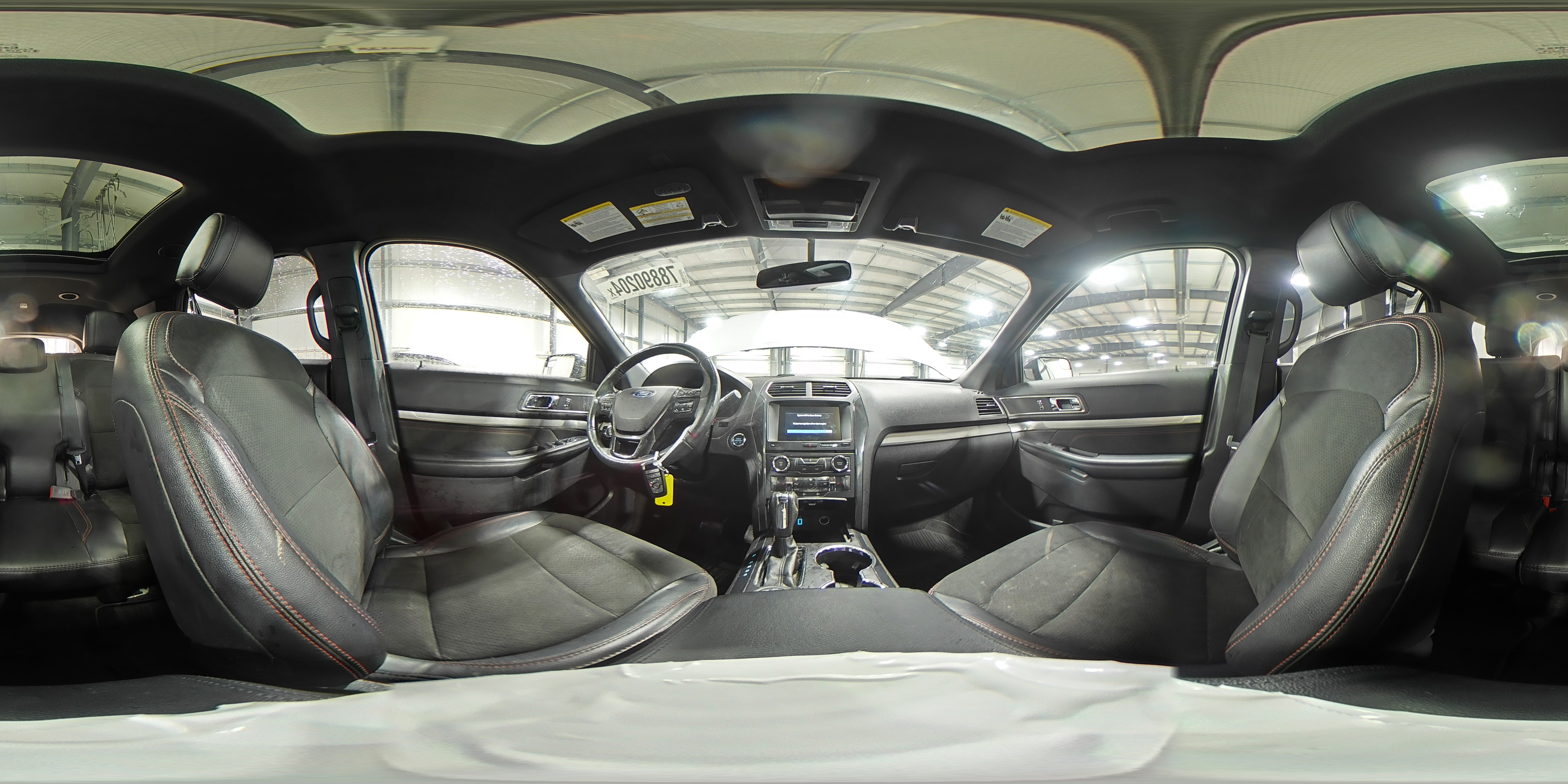 2018 Ford Explorer - Image 15