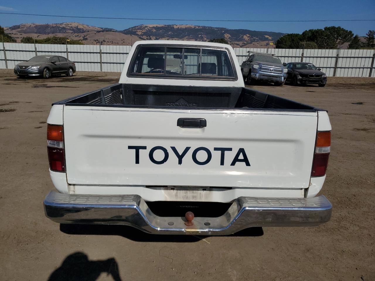 1991 Toyota Pickup - Image 6