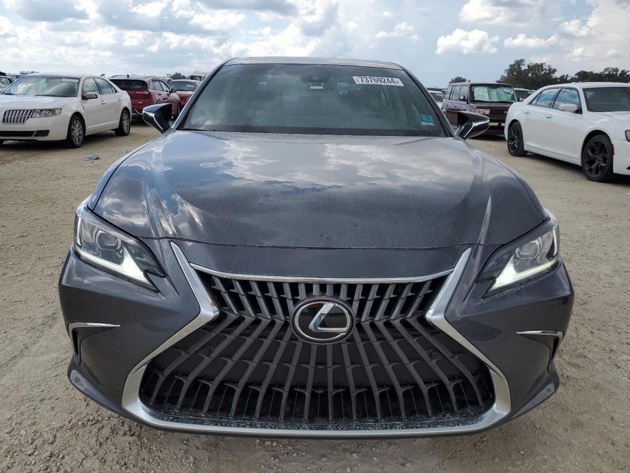 2023 Lexus ES - Image 5
