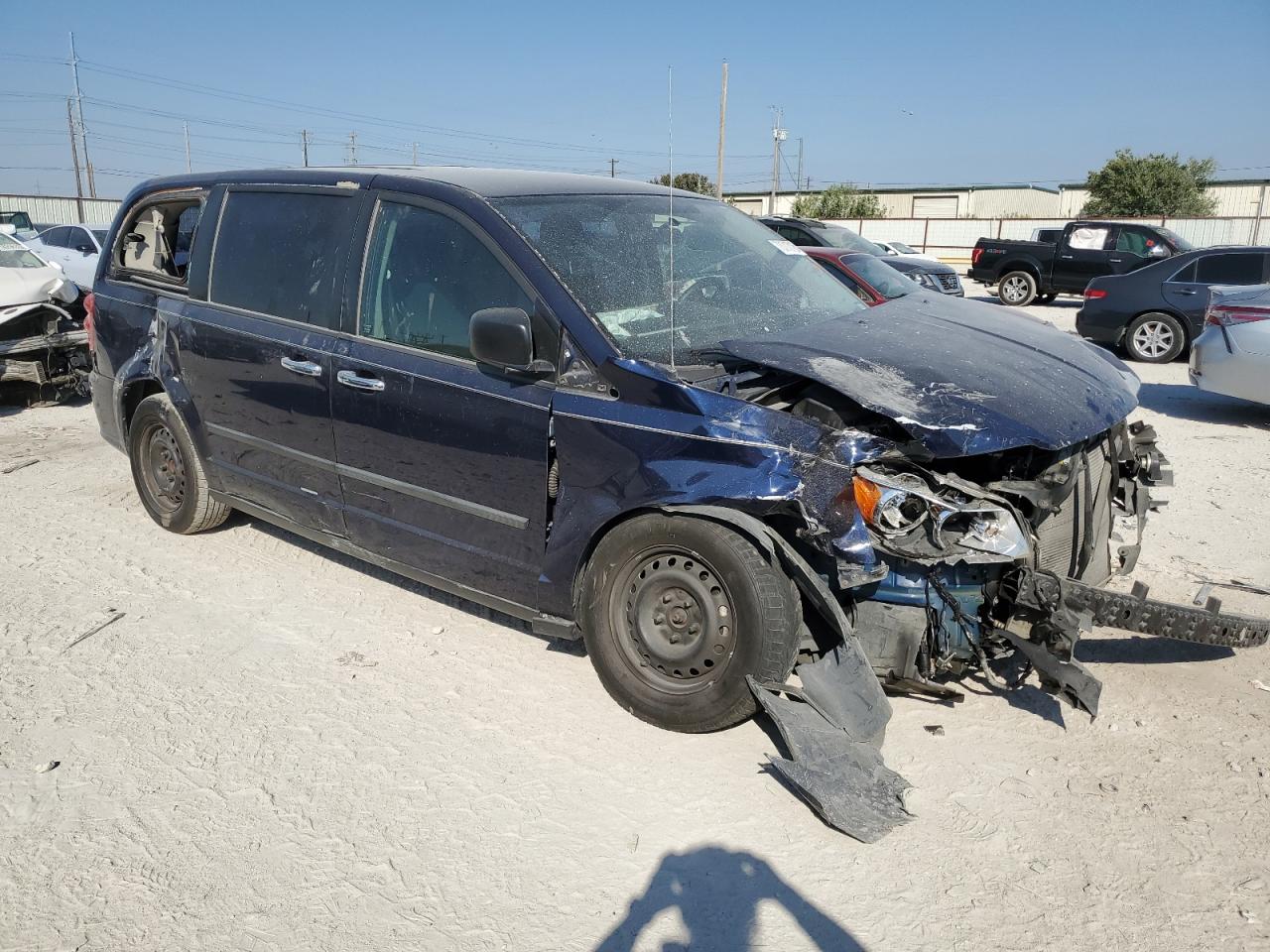 2013 Dodge Caravan - Image 4