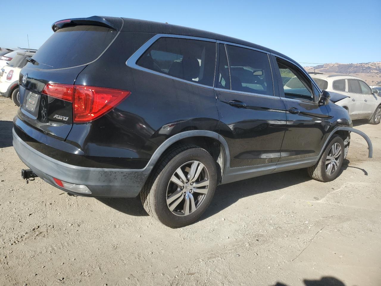 2016 Honda Pilot - Image 3