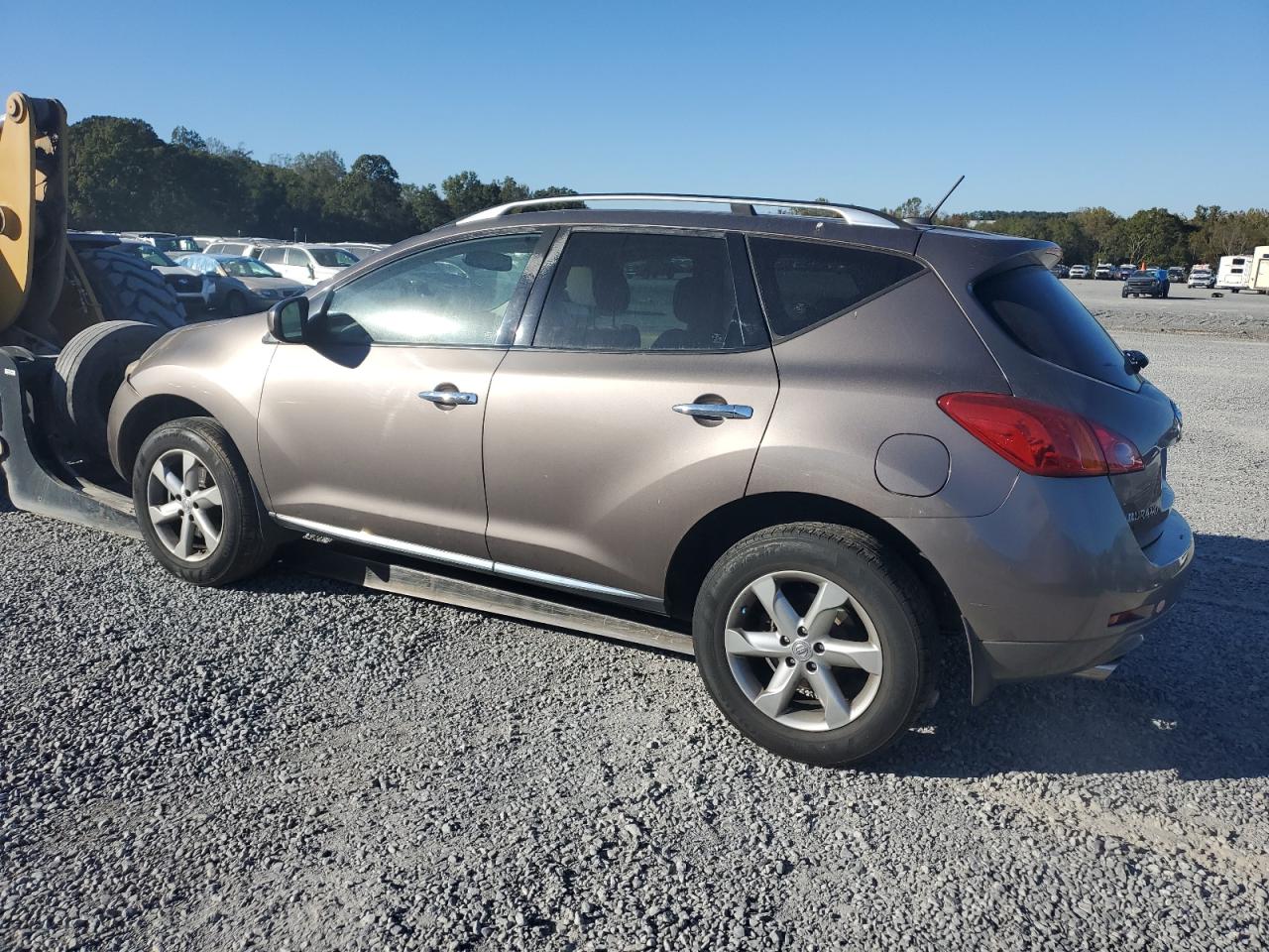 2010 Nissan Murano - Image 2