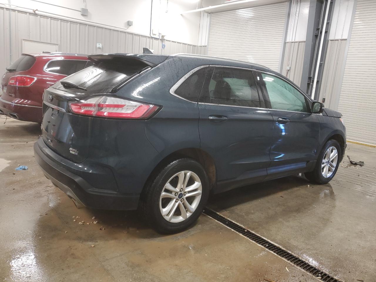 2019 Ford Edge - Image 3