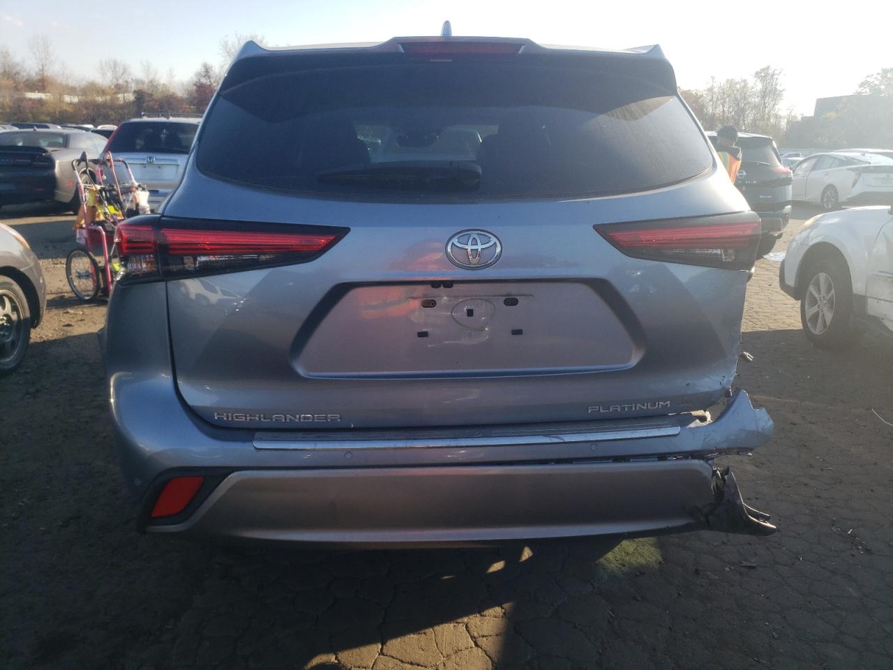 2022 Toyota Highlander Platinum VIN: 5TDFZRBH8NS192442 Lot: 76716164