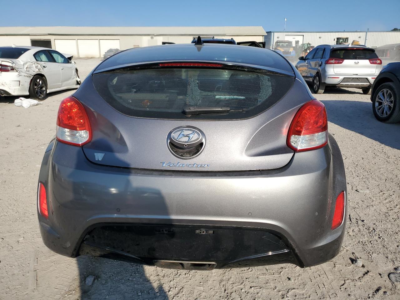 2015 Hyundai Veloster VIN: KMHTC6AD0FU221104 Lot: 75229514