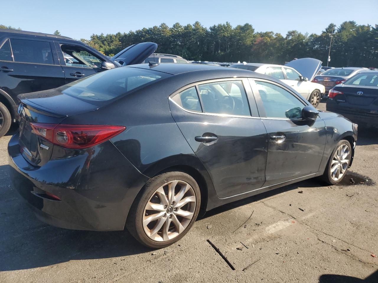 2014 Mazda 3 - Image 3