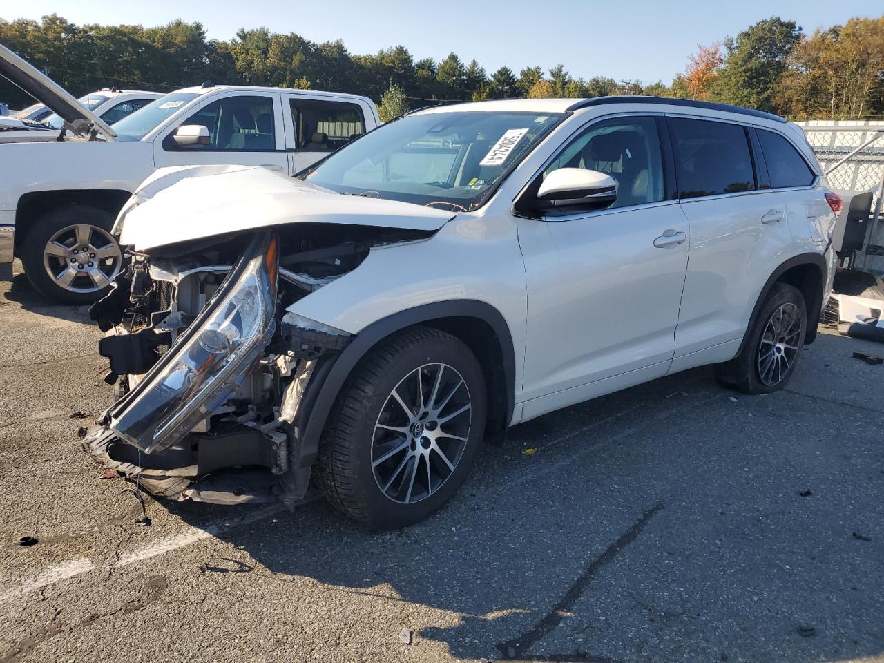 5TDJZRFH5HS371112 2017 TOYOTA HIGHLANDER - Image 1